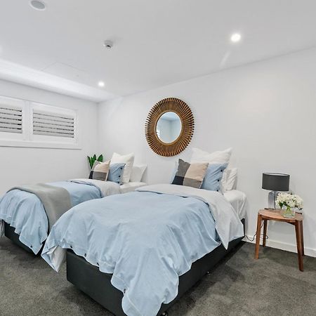 Luxurious Lakefront Penthouse Wanaka Eksteriør bilde