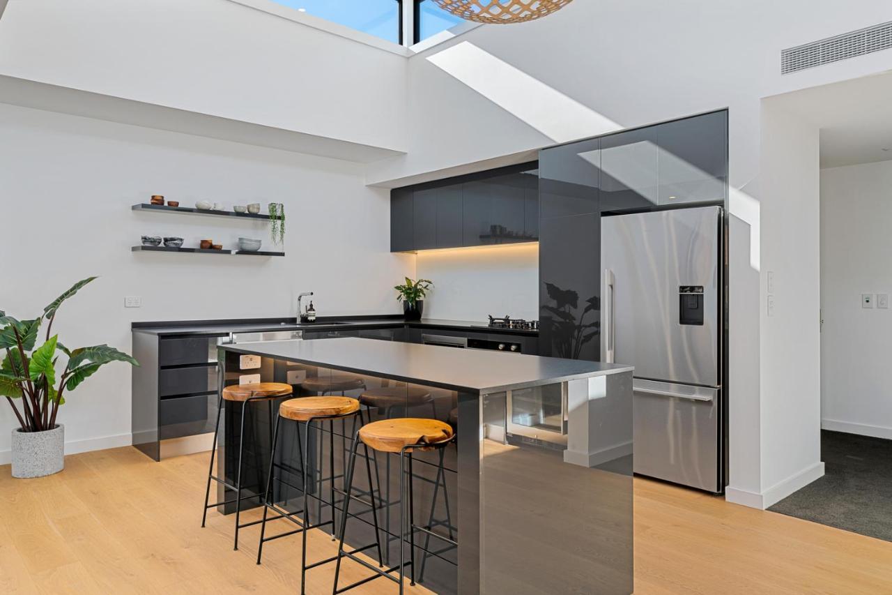 Luxurious Lakefront Penthouse Wanaka Eksteriør bilde